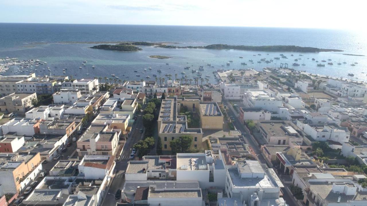White Aurora Rooms Porto Cesareo Exterior foto