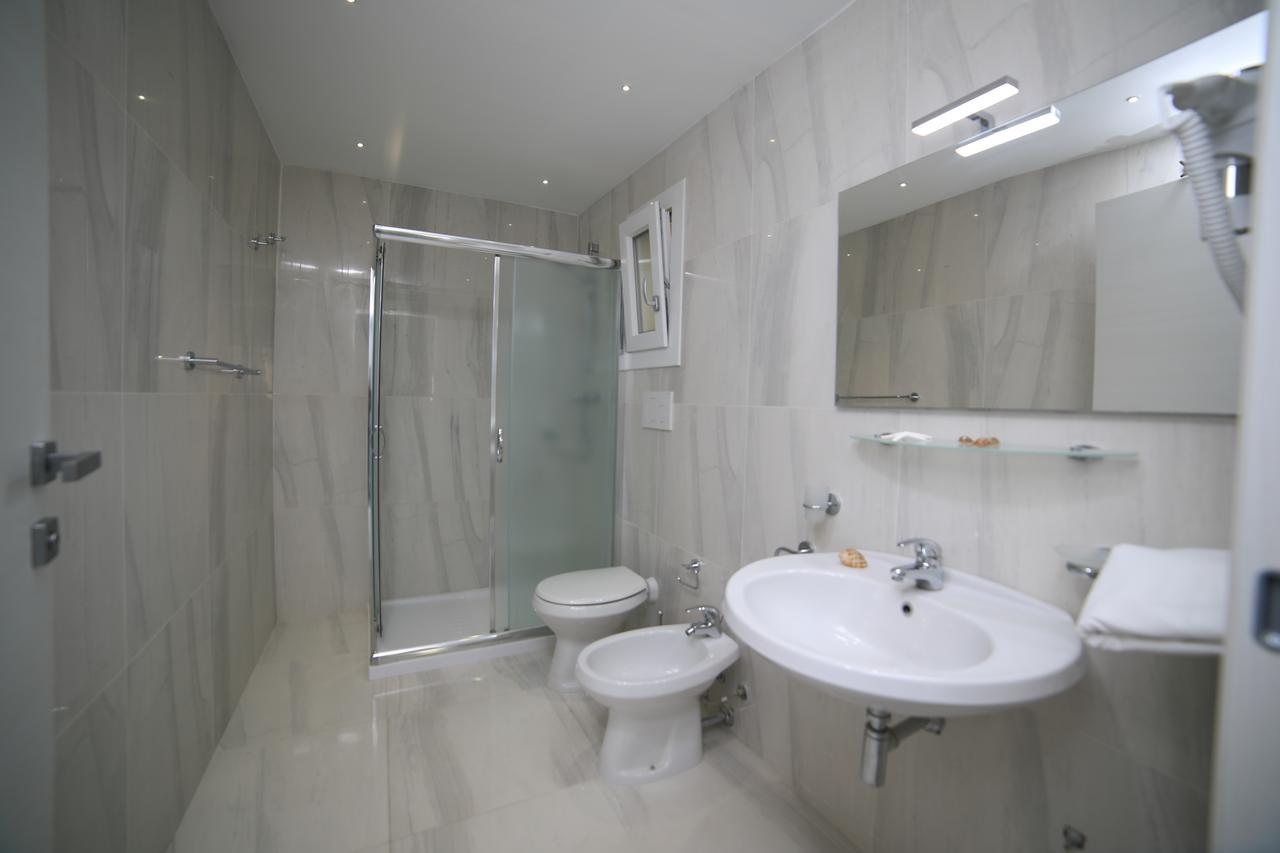 White Aurora Rooms Porto Cesareo Exterior foto